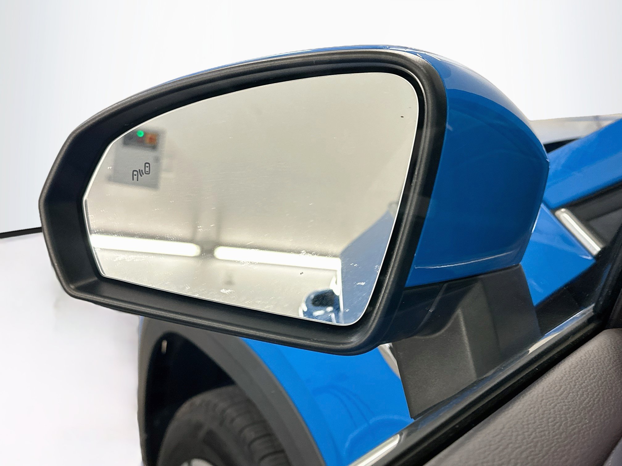 Used 2024 Volkswagen Taos SE AWD/4WD image 16