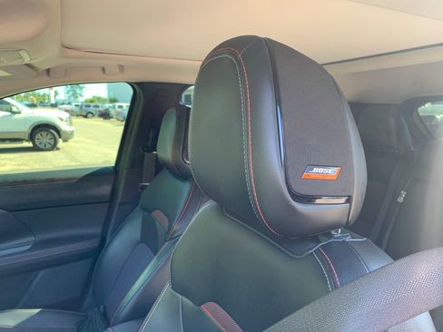 Used 2025 Nissan Kicks SR w/ SR Premium Package FWD image 26