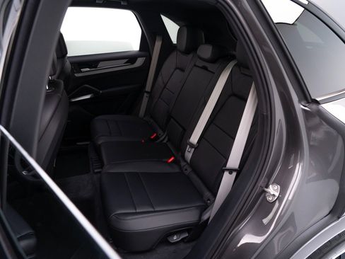 New 2026 Porsche Cayenne E-Hybrid image 30