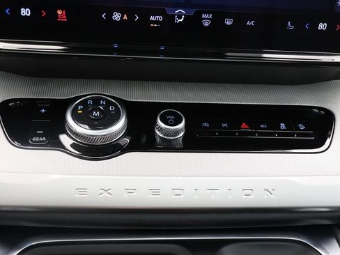 Used 2025 Ford Expedition Max Active image 24