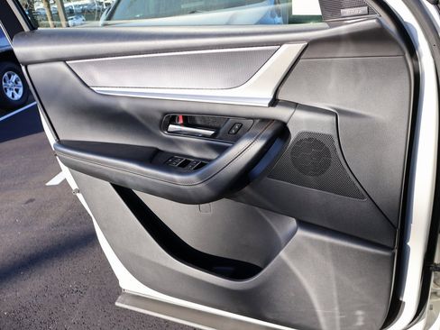 Used 2024 MAZDA CX-90 3.3 Turbo w/ Premium Package image 33