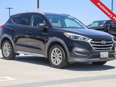Used 2017 Hyundai Tucson SE FWD image 3