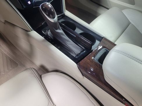 Used 2017 Cadillac XTS Luxury image 26