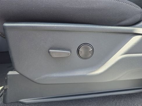 New 2025 Ford F150 XLT w/ Equipment Group 301A Standard image 16