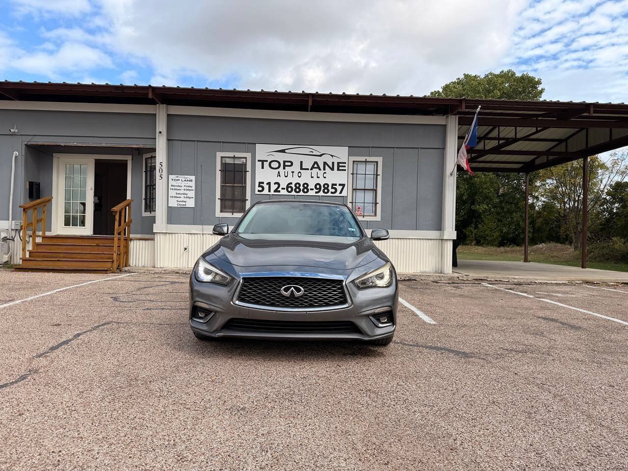 Used 2018 INFINITI Q50 Luxe w/ Cargo Package (L95) RWD image 3
