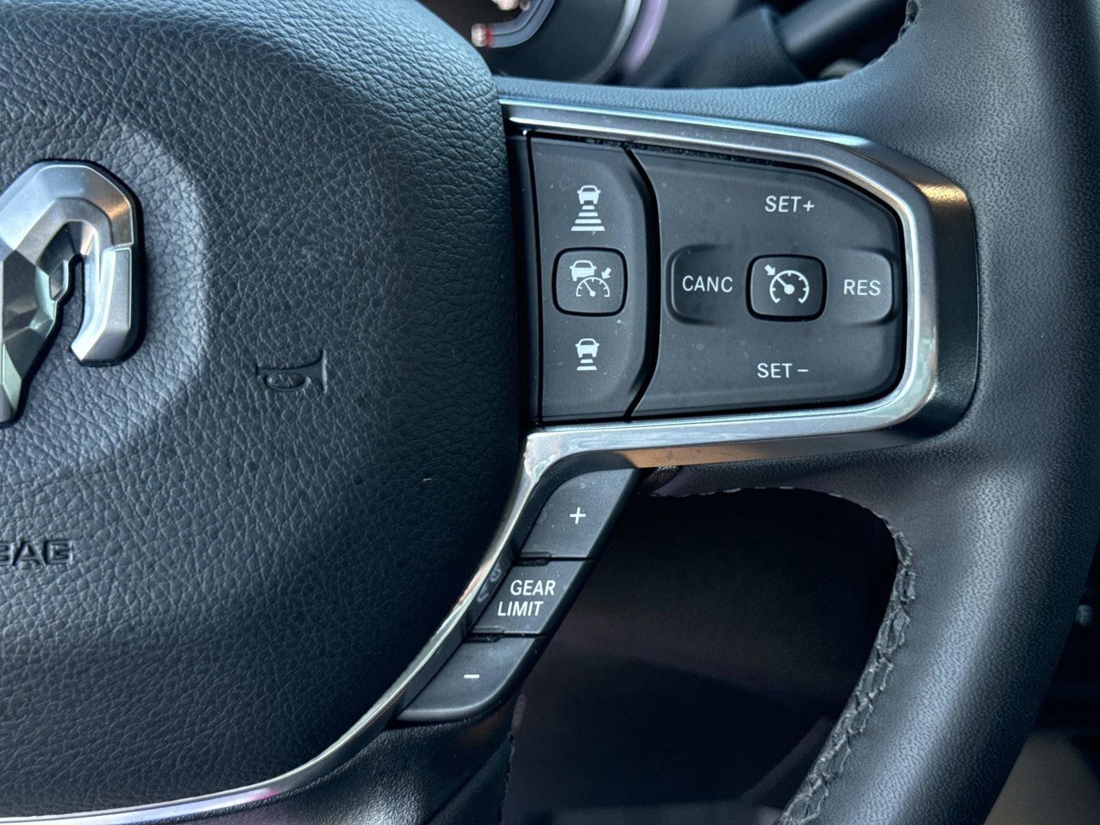 Certified 2025 RAM 2500 Laramie AWD/4WD image 25