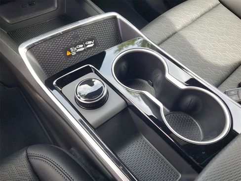 New 2026 Chevrolet Equinox LT w/ Convenience Package II image 28