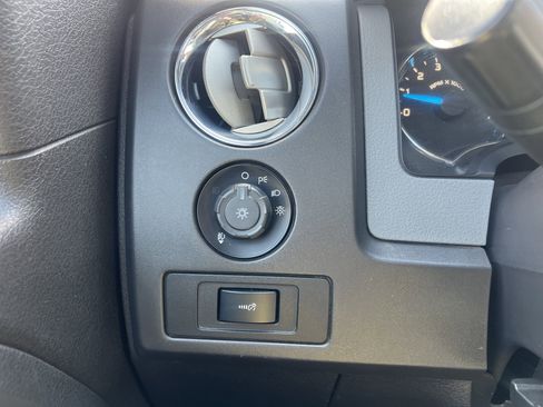 Used 2014 Ford F150 XLT w/ XLT Chrome Package image 23