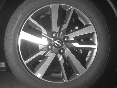 Used 2025 Nissan Versa SV FWD image 13