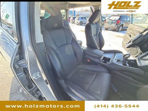 Used 2023 Subaru Outback Limited XT w/ Popular Package #2 image 29