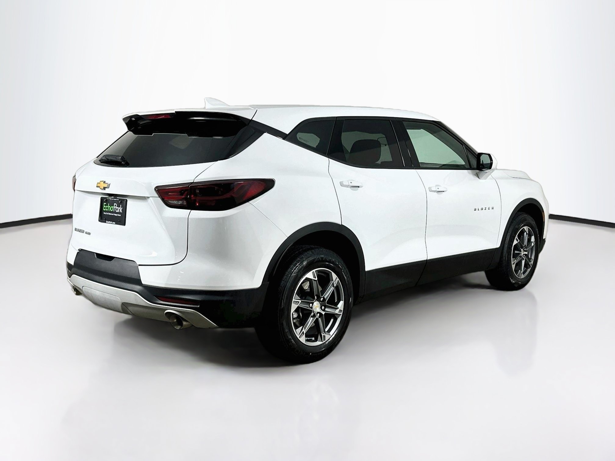 Used 2025 Chevrolet Blazer LT AWD/4WD image 9
