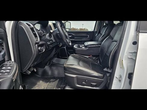 Used 2023 RAM 2500 Laramie AWD/4WD image 13