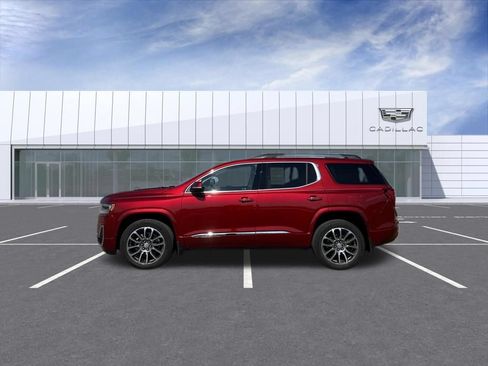 Used 2021 GMC Acadia Denali w/ Denali Technology Package FWD image 5