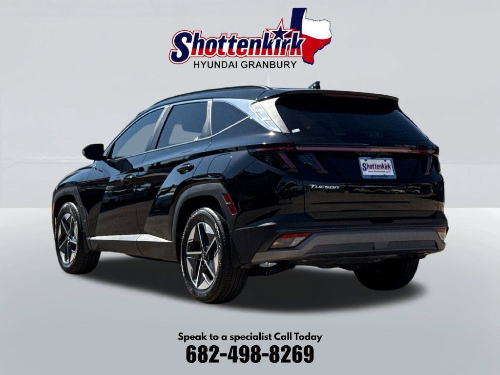 Used 2025 Hyundai Tucson SEL FWD image 7