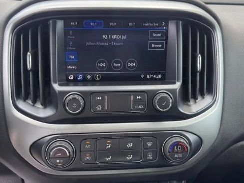 Used 2021 Chevrolet Colorado LT w/ LT Convenience Package RWD image 12