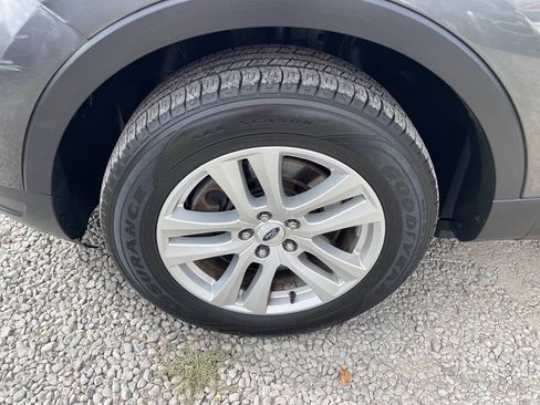 Used 2018 Ford Explorer XLT AWD/4WD image 30