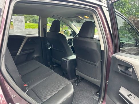 Used 2016 Toyota RAV4 LE FWD image 38