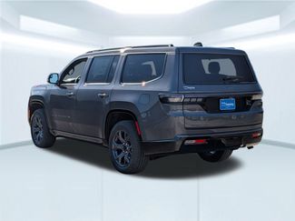 New 2026 Jeep Grand Wagoneer Limited w/ Premium Group II AWD/4WD video 3