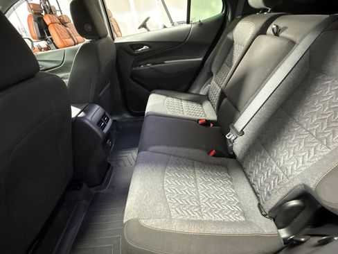 Used 2024 Chevrolet Equinox LT FWD image 28