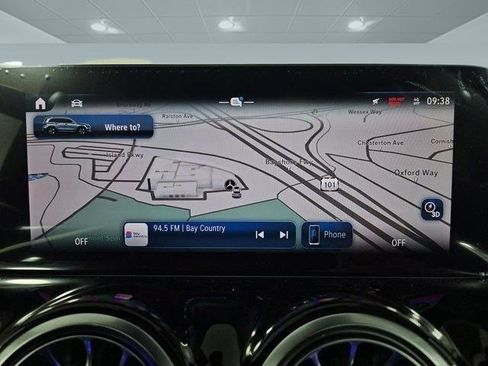 New 2025 Mercedes-Benz GLB 250 4MATIC image 21