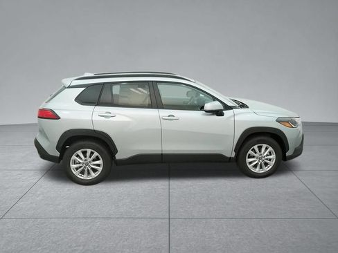 Used 2022 Toyota Corolla Cross LE w/ Moonroof Package FWD image 14