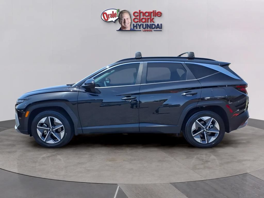 Used 2025 Hyundai Tucson SEL FWD image 2