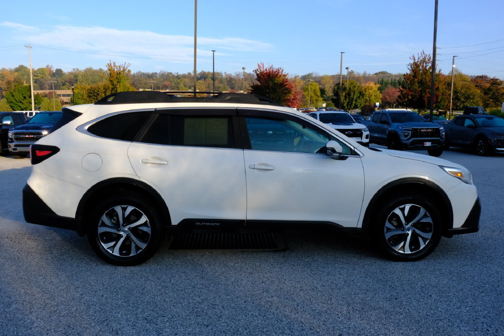 Used 2021 Subaru Outback Limited w/ Popular Package #2 AWD/4WD image 2