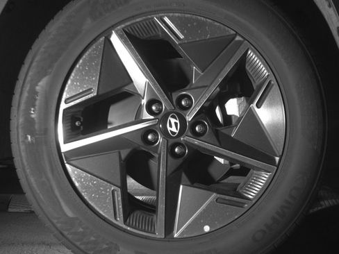 Used 2025 Hyundai Tucson SEL image 13