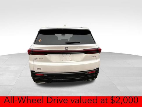 Certified 2025 Buick Enclave Sport Touring w/ Power Package AWD/4WD image 4