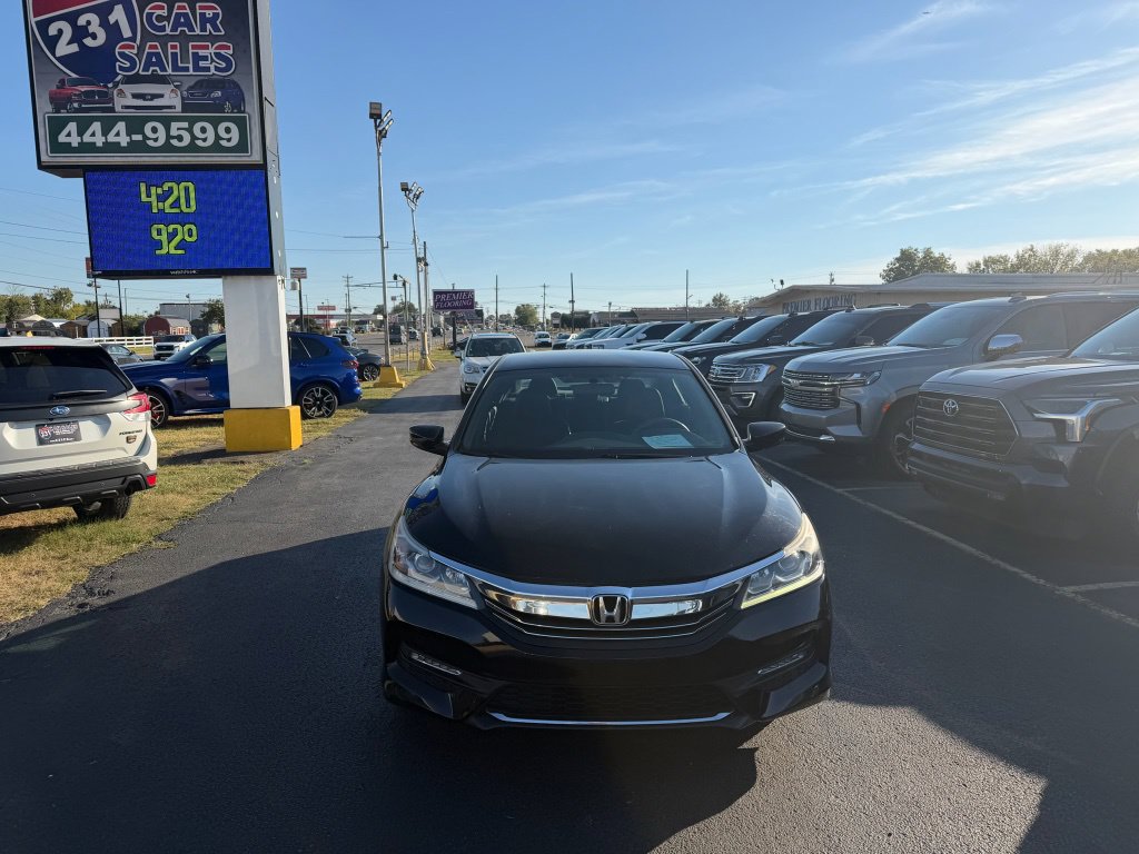 Used 2017 Honda Accord Sport image 8
