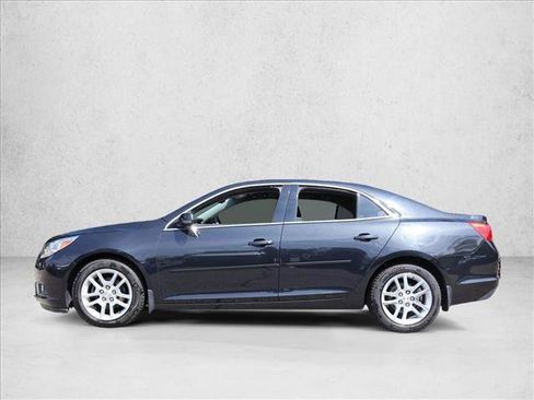 Used 2015 Chevrolet Malibu LT w/ Power Convenience Package FWD image 8