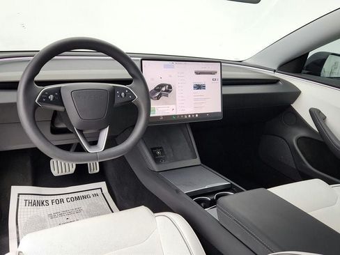 Used 2024 Tesla Model 3 Performance AWD/4WD image 32
