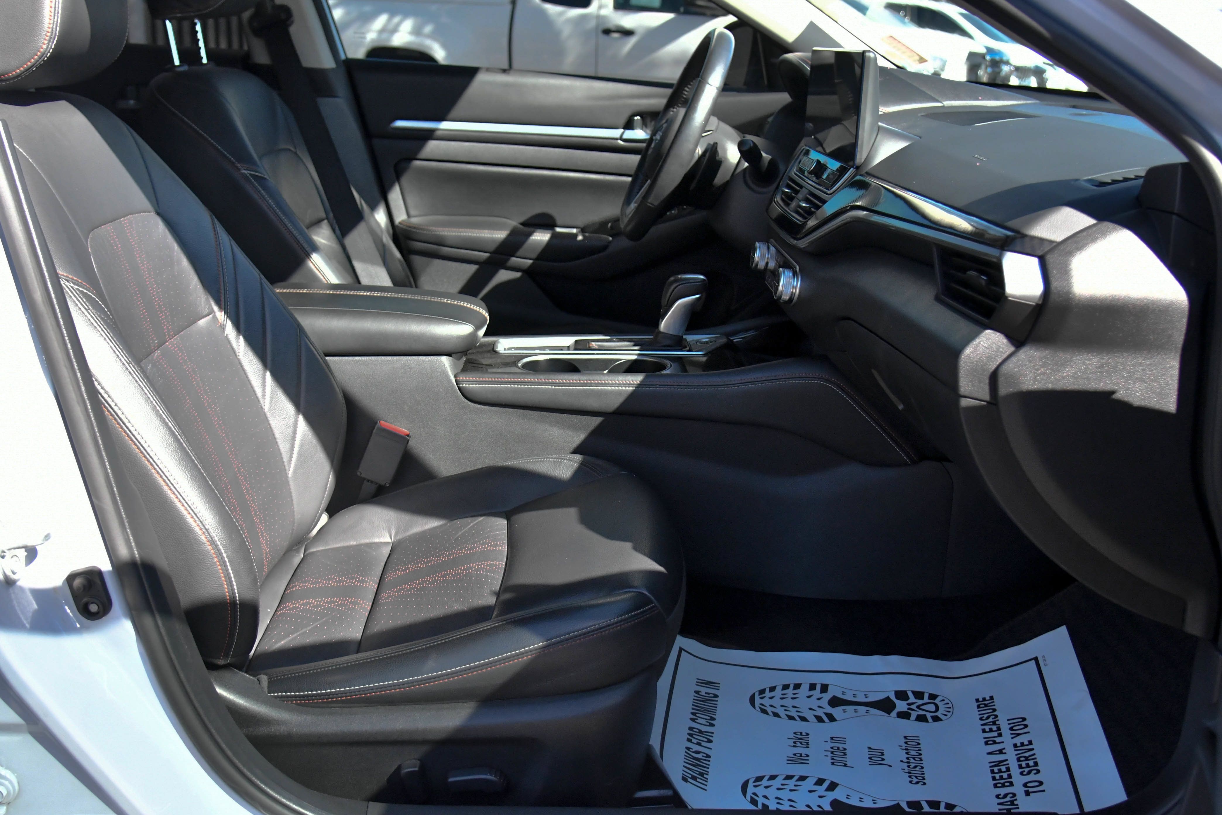 Used 2024 Nissan Altima 2.0 SR FWD image 50