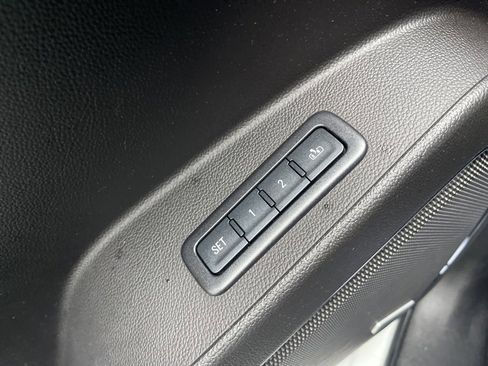 Used 2016 Chevrolet Tahoe LT w/ Luxury Package image 35