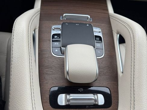 Used 2020 Mercedes-Benz GLS 450 4MATIC image 20