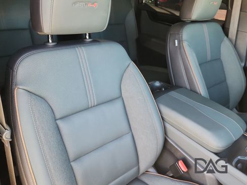 Used 2024 GMC Acadia AT4 w/ Super Cruise Package image 25