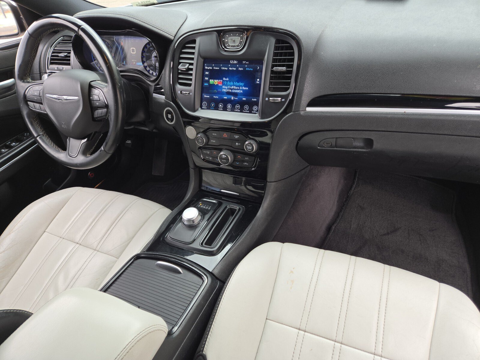 Used 2017 Chrysler 300 S RWD image 13