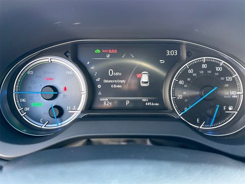 Used 2022 Toyota Venza XLE image 27