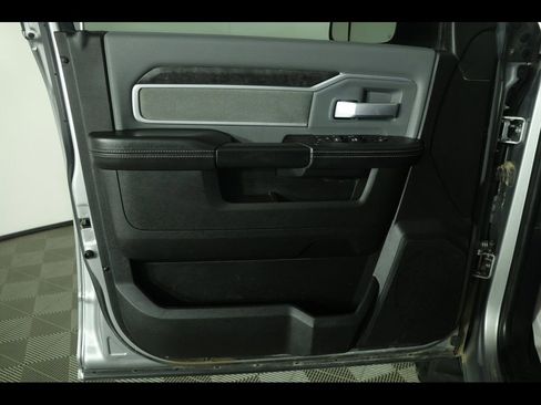 Used 2022 RAM 3500 Big Horn w/ Level C Equiment Group image 20