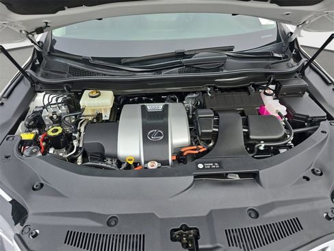 Used 2022 Lexus RX 450hL Luxury image 32