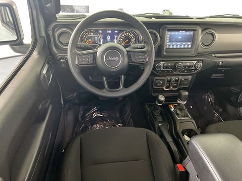 Used 2023 Jeep Gladiator Willys image 21