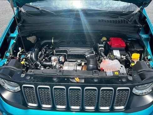 Used 2022 Jeep Renegade Latitude w/ Convenience Group AWD/4WD image 28