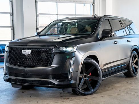 Used 2021 Cadillac Escalade Sport w/ Driver Assist Tech Package image 2