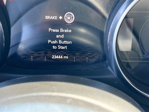 Used 2021 Jeep Wrangler Unlimited Sahara image 13