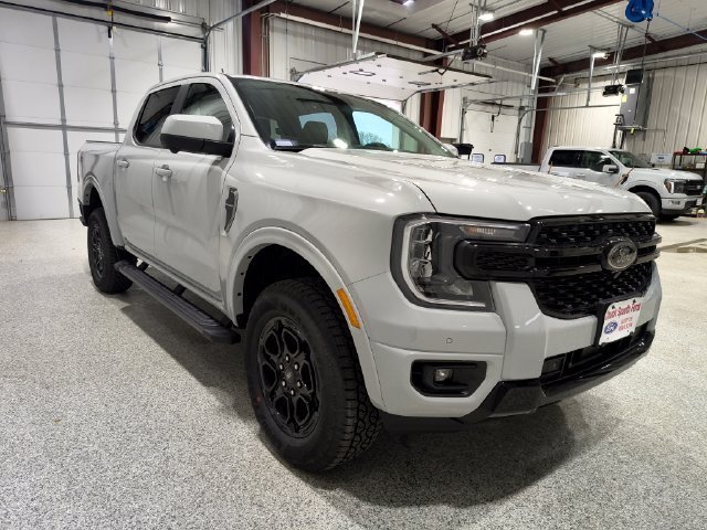 New 2026 Ford Ranger Lariat w/ Black Appearance Package AWD/4WD image 5