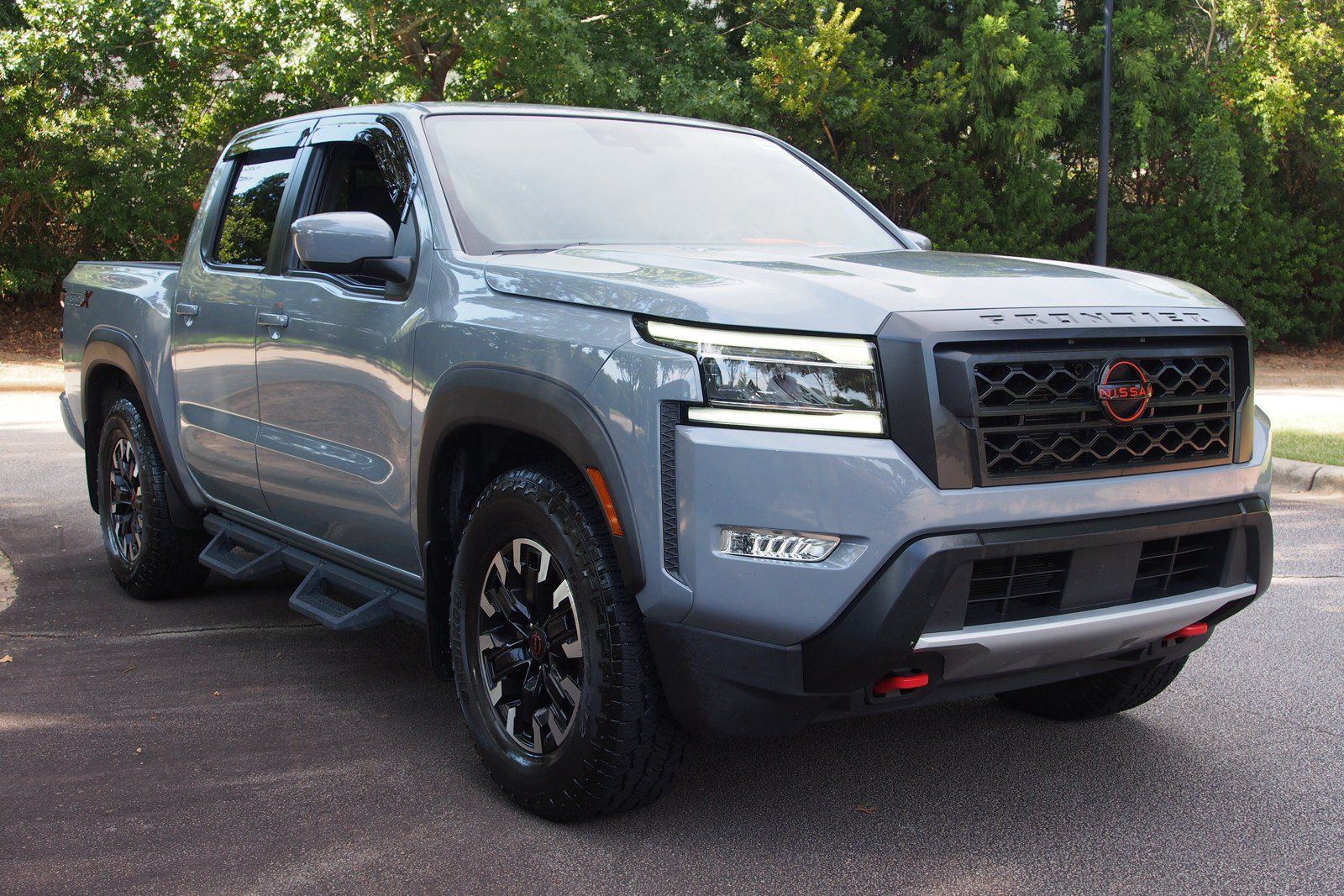 Used 2022 Nissan Frontier Pro-X RWD image 1