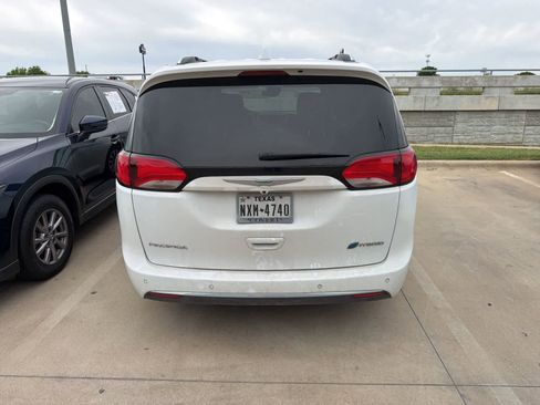 Used 2020 Chrysler Pacifica Limited w/ Advanced Safetytec Group image 5