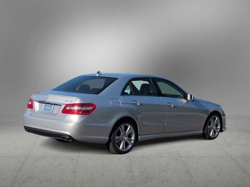 Used 2012 Mercedes-Benz E 350 4MATIC Sedan image 8