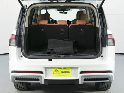Used 2025 INFINITI QX80 Luxe w/ Cargo Package AWD/4WD image 10