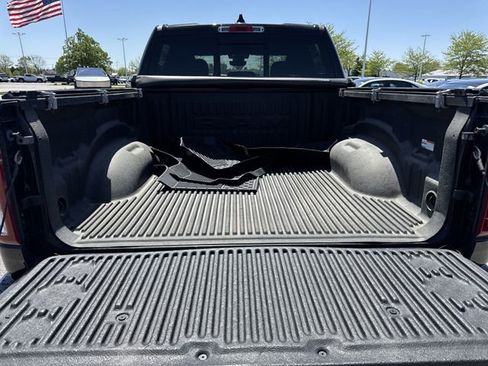 Used 2020 RAM 1500 Big Horn AWD/4WD image 25